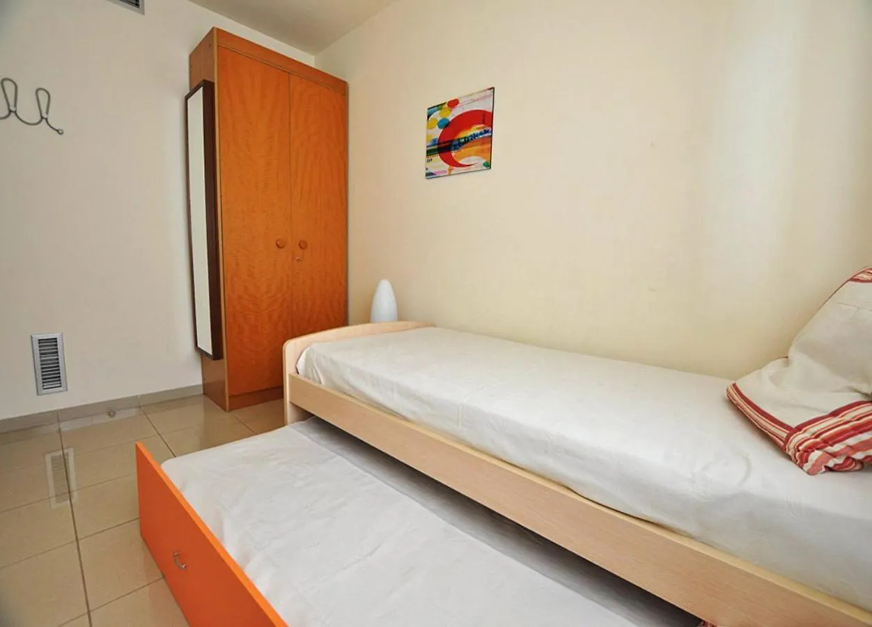 1008 Mileni 2 - Apivend Immo Apartman Roses